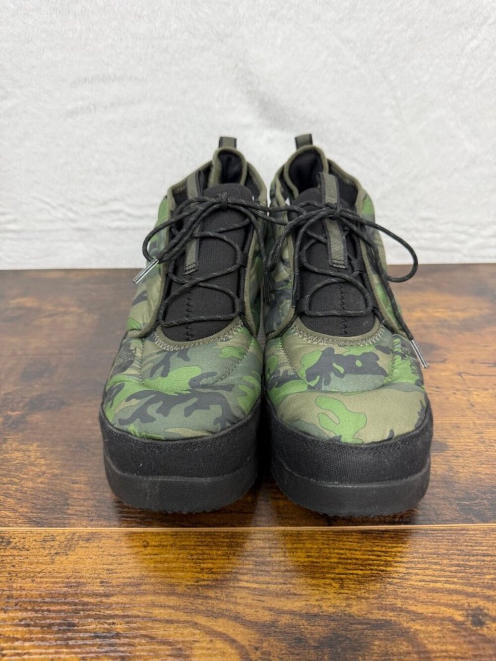 The North Face Mens Thermoball Traction Bootie Camo Print Sz 9.5 Lightweight
